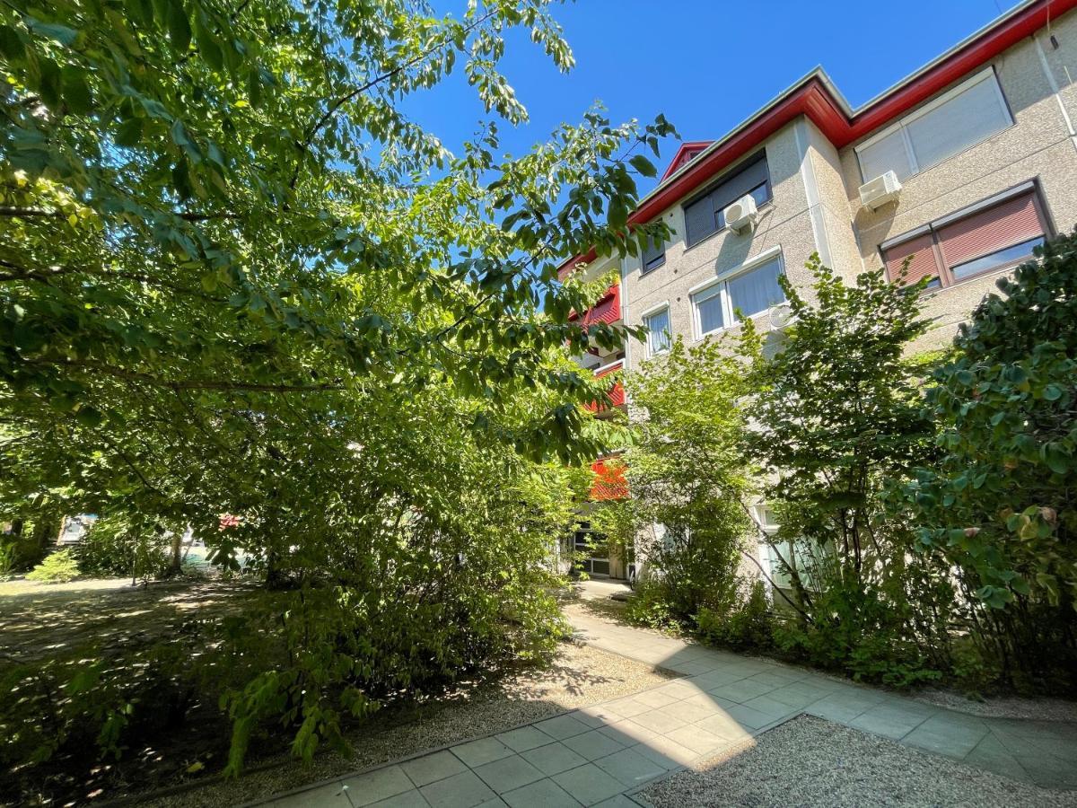 Le Petit Leisure Apartment Budapest Exterior photo